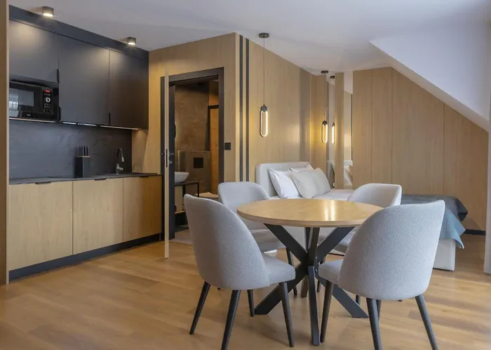 Hotel apartamentowy M 3*